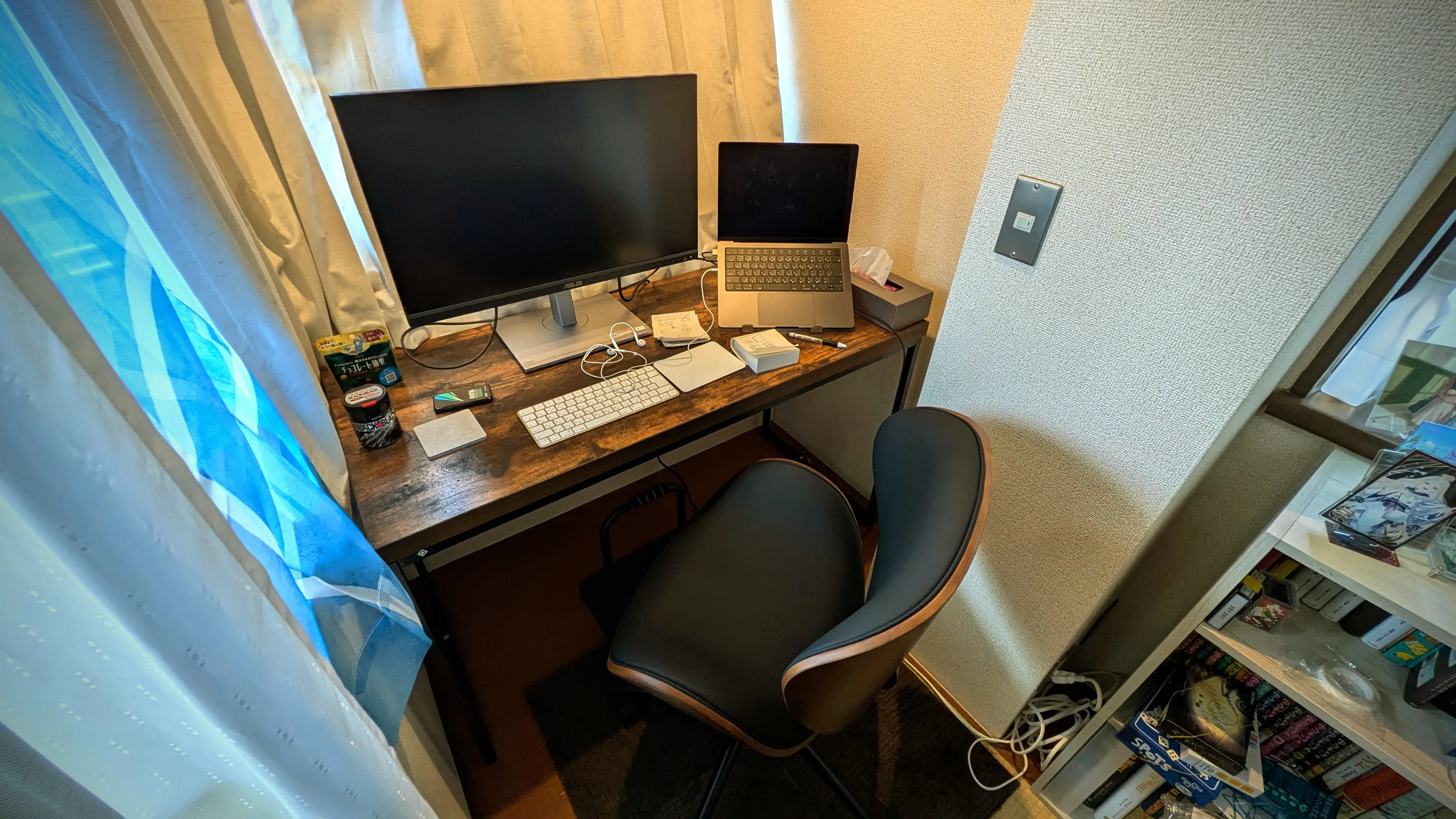 デスクの写真
